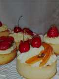 Mini tartlets with patisserie cream