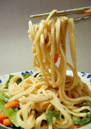 花生醬拌麵》30分鐘快速上桌 的食譜成品照片