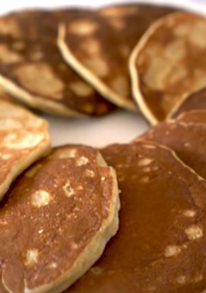 Una foto de Crepes de plátano deliciosos😍😍