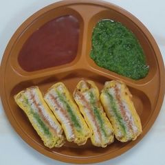 A picture of Tricolor pakoda.