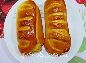 Hình của món Bánh mì mềm nhân thịt băm patê.