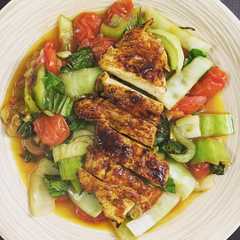 Foto di Pollo marinato con verdure cinesi