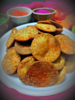 जीरा मठरी (jeera mathri recipe in Hindi) रेसिपी मुख्य फोटो