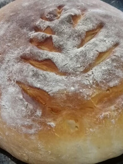 Una foto de Pan casero tipo campo