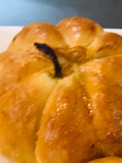 A picture of Pumpkin Stuffed Bun.