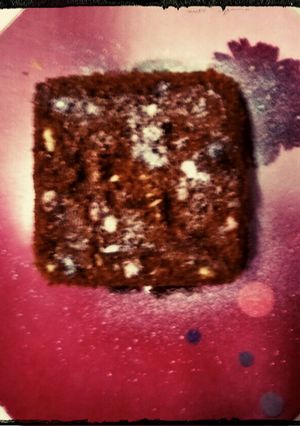 A picture of Parle biscuit cake..