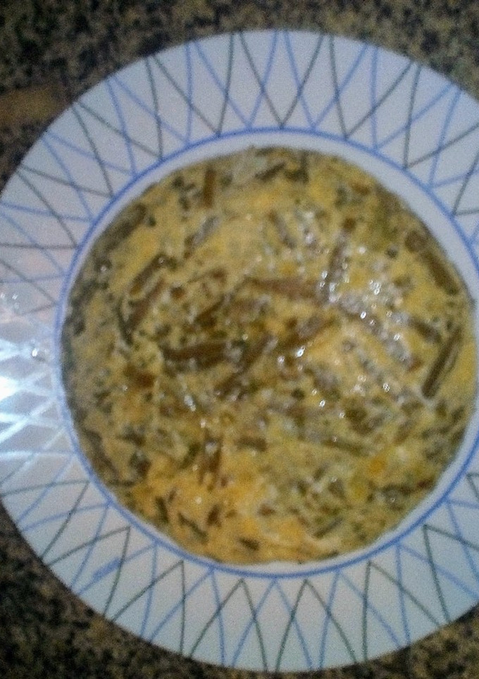 Una foto de Tortilla de judías y espárragos al microondas