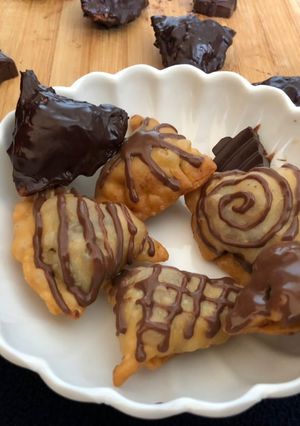 A picture of Chocolate samosa.