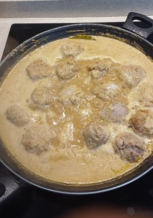 Foto principal de Albóndigas en salsa de almendras
