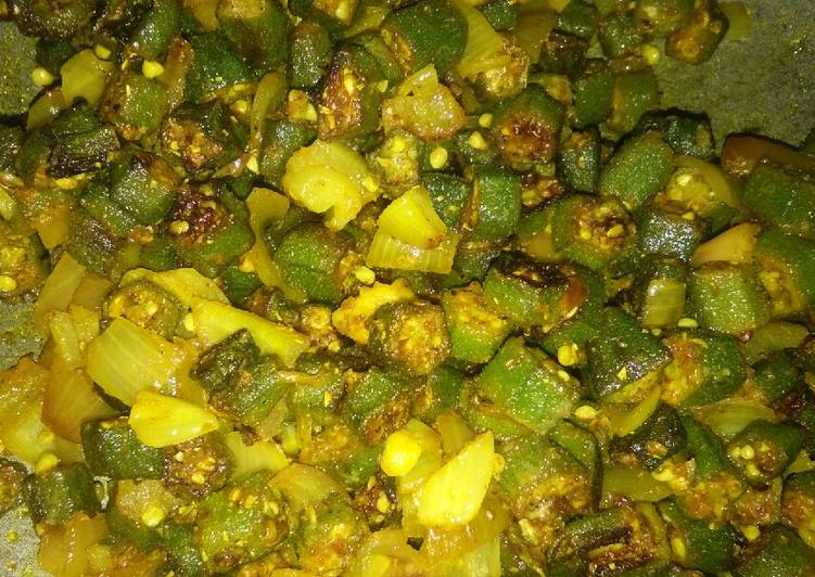 Step-by-Step Guide to Prepare Super Quick Homemade Kurkuri Bhindi with onion