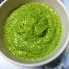 A picture of Dhaniya & mung phali chutney(coriander& peanut chutney).