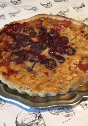 Une photo de Tarte pêches de vigne et rhubarbe (pâte brisée à la pêche)