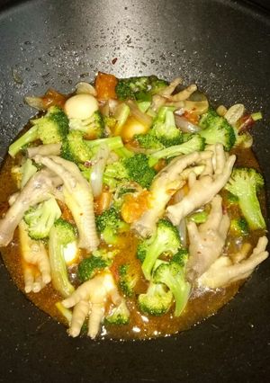 Foto resep Cah brokoli ceker ayam