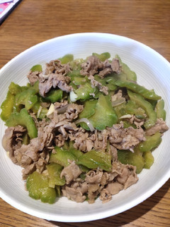 A picture of Bitter melon with Beef slices.