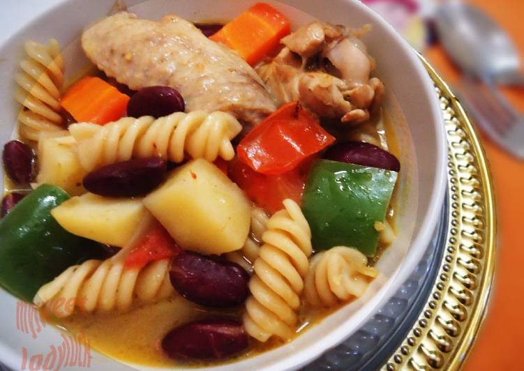 Cara mengolah Pasta Chicken Soup yang Bikin Ngiler