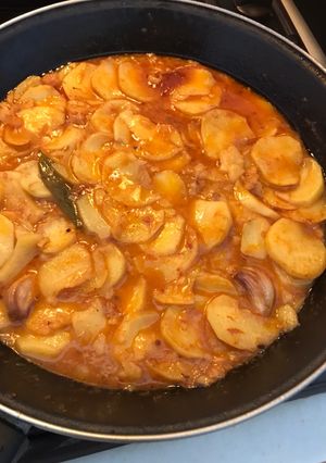 Una foto de Patatas en caldo