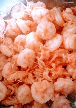 Hình của món Tôm rang lột vỏ.