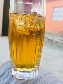 Una foto de Apple rum