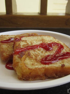A picture of Sweet bread toast.