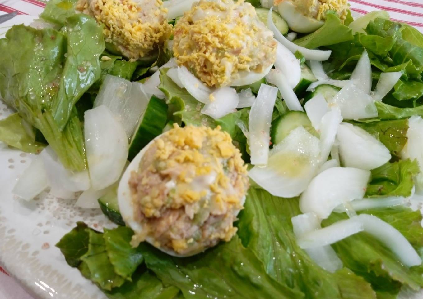 Huevos rellenos