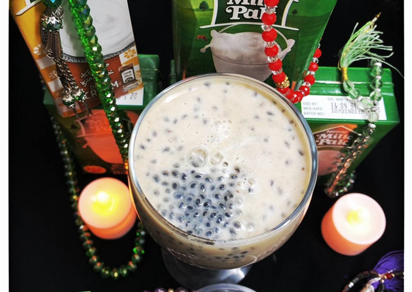 Date and banana shake