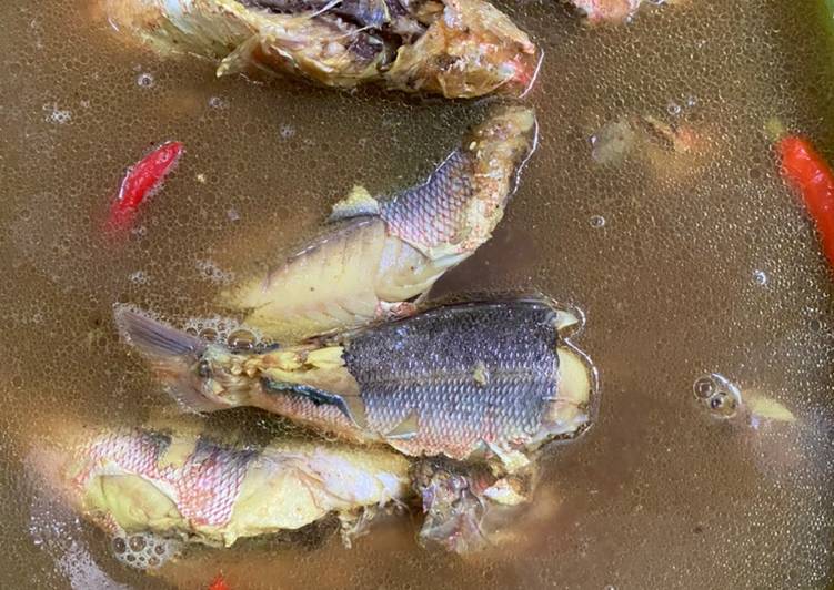 Ikan merah masak Pallu marah klau di makassar