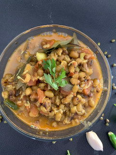 મગ નું શાક (Moong Shak Recipe In Gujarati) રેસીપી મુખ્ય ફોટો