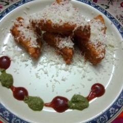 A picture of Cheese Bread Pakoda.