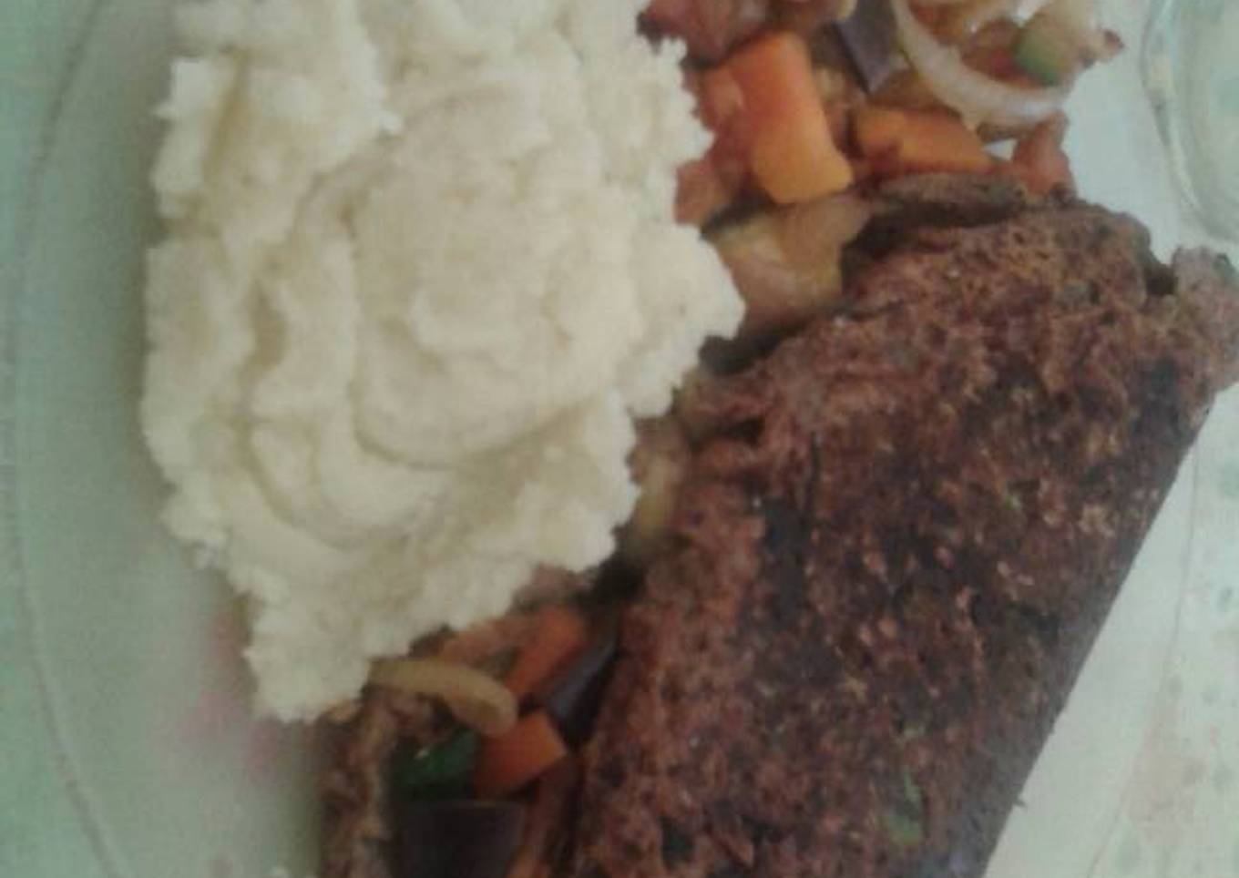 Tortilla rellena (omelette vegano)