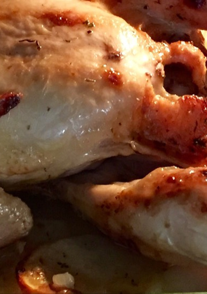 Una foto de Pollo entero al horno