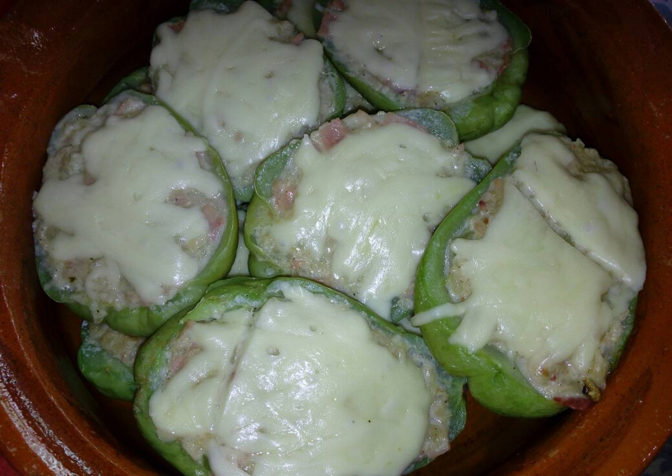 Chayote cremoso y relleno de jamón a la Mario, s
