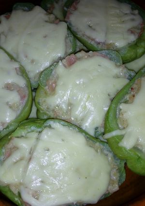 Una foto de Chayote cremoso y relleno de jamón a la Mario, s