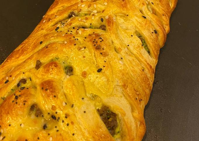 Steps to Make Homemade Everything Bagel Beef Broccoli Braid