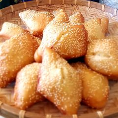 A picture of Odading/ Roti Goreng (Viral Cake).
