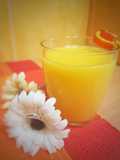 Smoothie de mango, piña y naranja