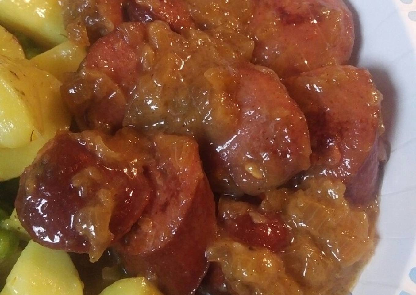 Saucisses Soubise /Sausage Cooked in onion sauce