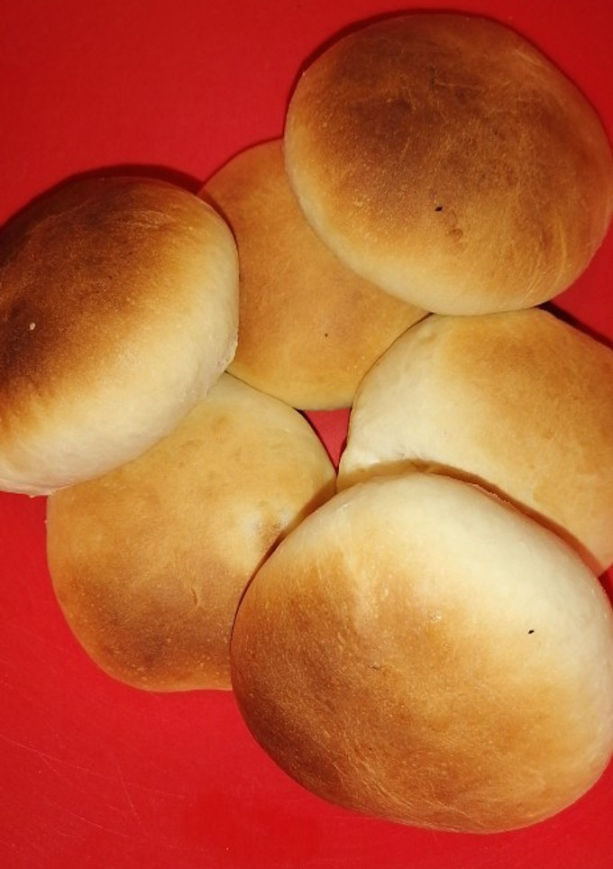 Una foto de Bollos rellenos de queso crema y jamón