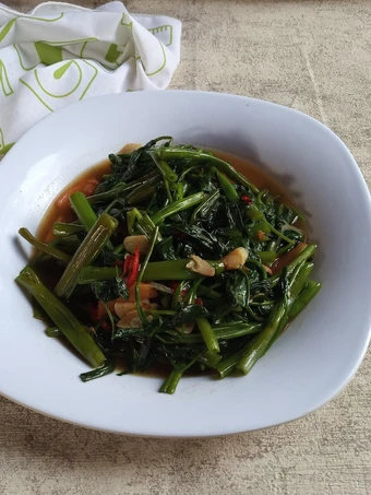 Langkah Gampang Menyiapkan Resep Tumis Kangkung Saus Tiram yang Sempurna Anti Ribet, Bisa Manjain Lidah