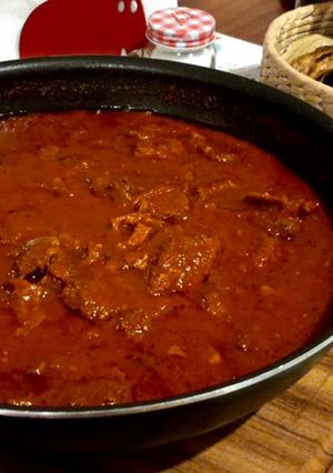 A picture of Beef Tongue in Roasted Salsa.