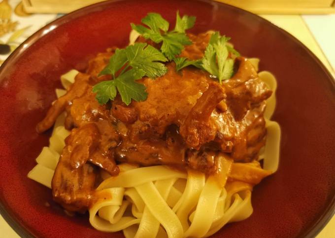 Boeuf Stroganoff