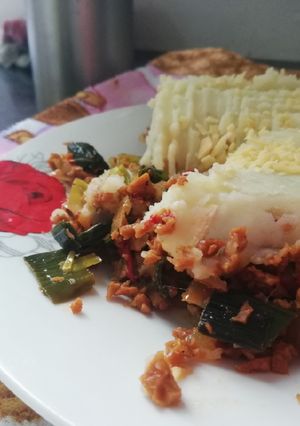 Una foto de Pastel de papas con seitán 🥔 ❤️ (veg)