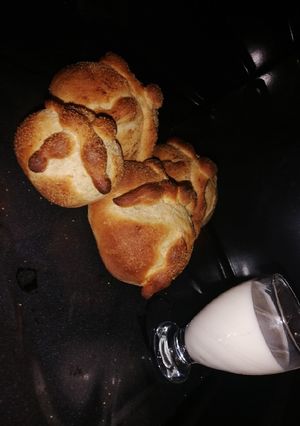 Una foto de PAN DE MUERTO 💀 🍞👨‍🍳