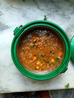 A picture of Dhaba style mushroom paneer.