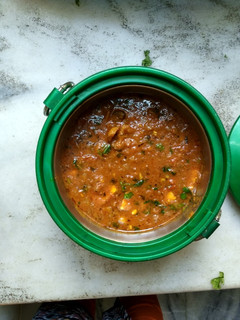 A picture of Dhaba style mushroom paneer.