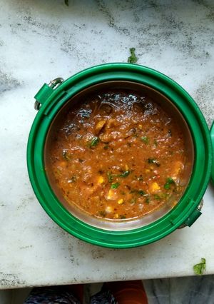 A picture of Dhaba style mushroom paneer.