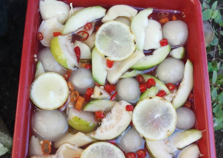 Asinan Buah