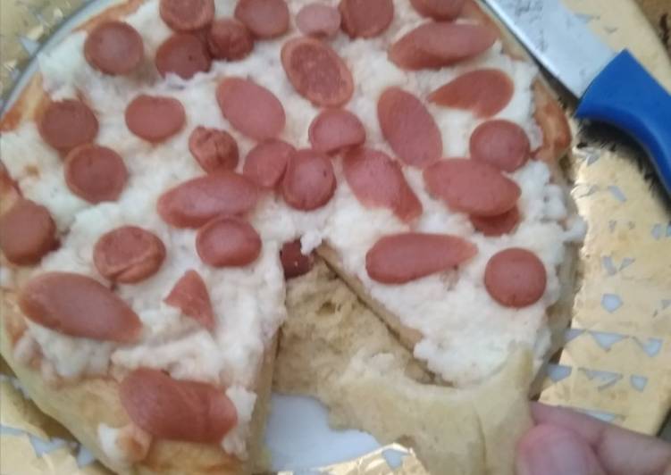 Bahan Pizza sosis teflon simple | Cara Bikin Pizza sosis teflon simple Yang Enak Dan Lezat