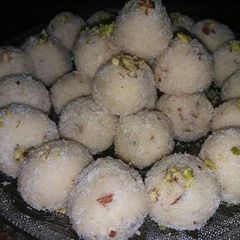 A picture of Coconut ladu.