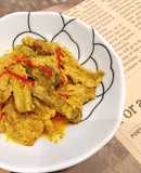 Chân nấm đông cô xào lăn