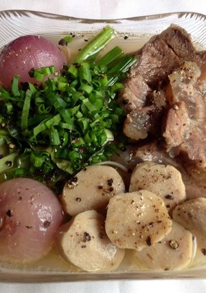 Hình của món Mì bò-bò viên.